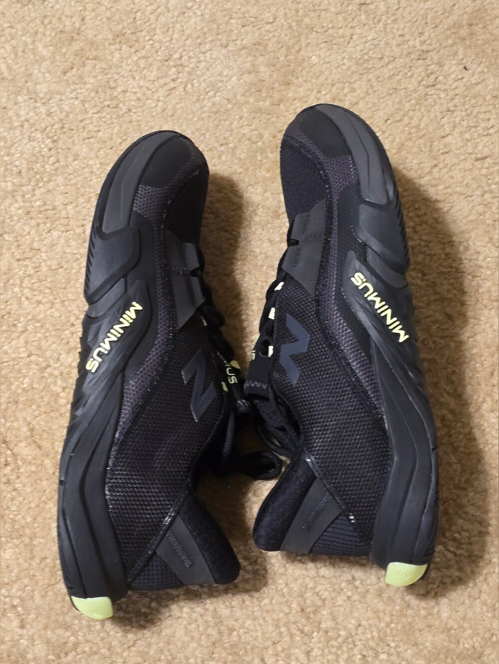 New Balance Men’s Minimus TR V2 Black Athletic Shoes - Picture 2 of 9